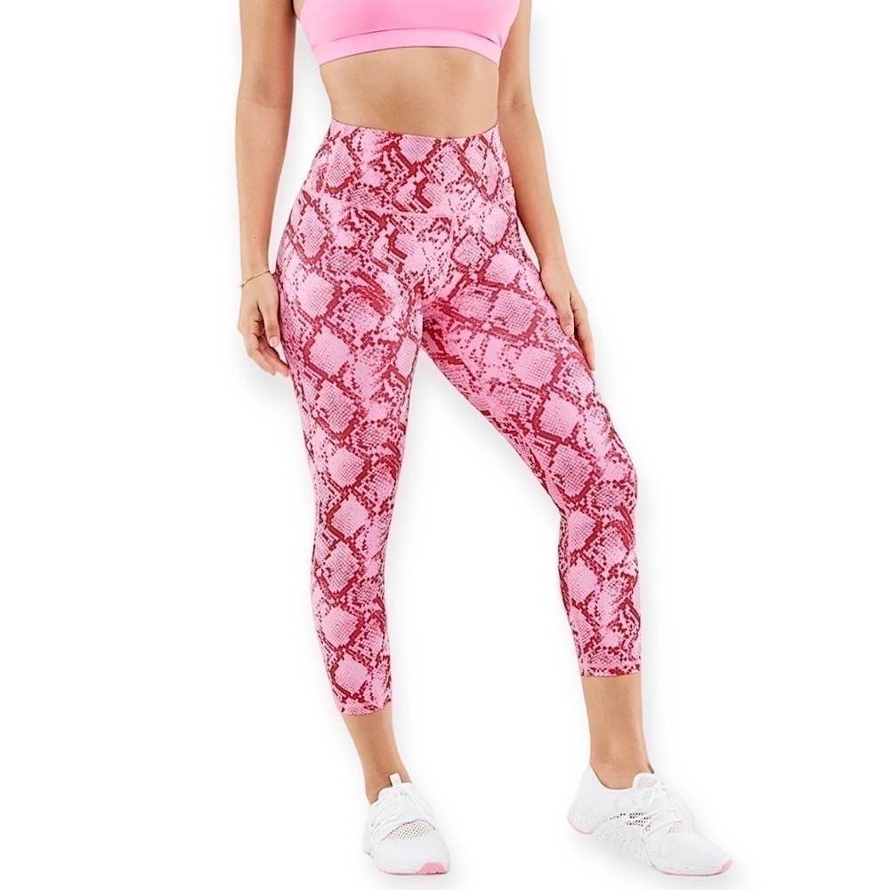 Fabletics Define Powerhold High‎ Waisted Capri Leggings Python Pink Small